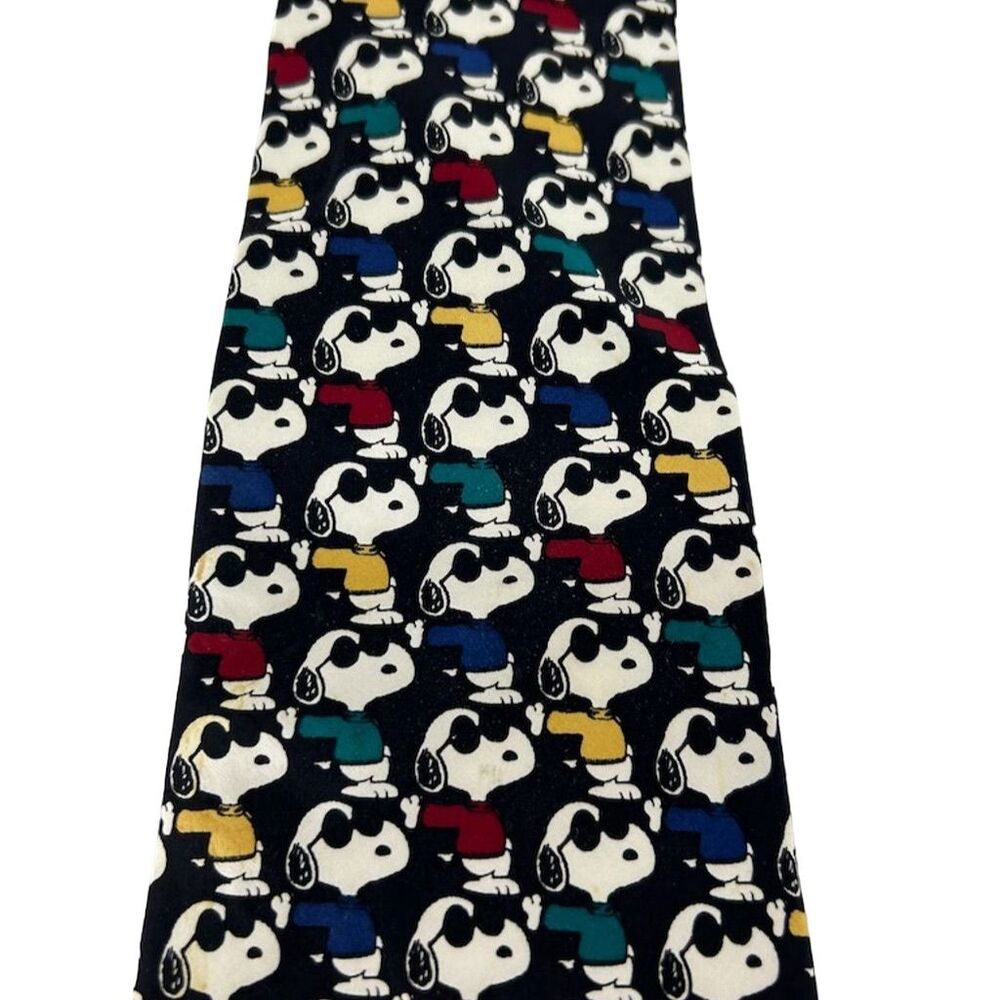 Peanuts Snoopy 'Totally Cool' Black Silk Men's Necktie Comics Theme One Size